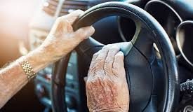 89χρονος κινήθηκε για 10 χλμ ανάποδα στην Εγνατία Οδό, προκαλώντας τροχαίο με τραυματισμό