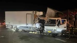 Νεκρός ο ένας οδηγός στο τροχαίο τα ξημερώματα στον Κηφισό: Στο όχημά του έπεσε φορτηγό από το αντίθετο ρεύμα