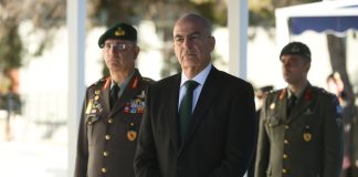 Ούτε ένα χτύπημα σε πρώτη σελίδα οι επιθέσεις κατά Δένδια