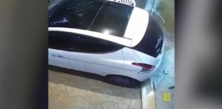 Βάρη: Εμβόλισαν με αυτοκίνητο κατάστημα για να το ληστέψουν