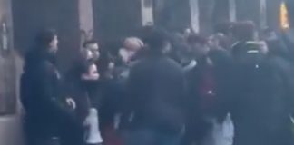 Άγρια συμπλοκή μεταξύ ακροδεξιών και αντιφασιστών στη Λιόν: Εγκεφαλικά νεκρός 23χρονος