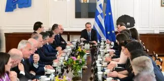 Μητσοτάκης: Τάζει (ξανά) άμεση στήριξη των πληγέντων – Κάνει το μαύρο άσπρο για την καταστροφή
