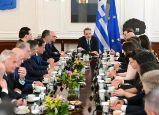 Μητσοτάκης: Τάζει (ξανά) άμεση στήριξη των πληγέντων – Κάνει το μαύρο άσπρο για την καταστροφή