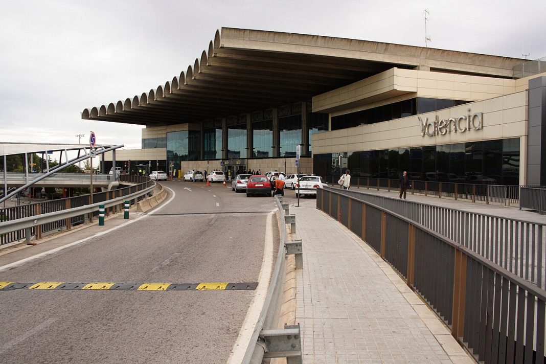 Valencia_Airport_Terminal