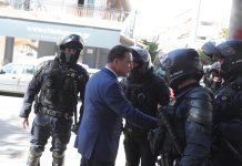 Απίστευτη δήλωση Γεωργιάδη: «Η αστυνομία μπορεί να ασκεί βία, εσείς όμως όχι» – (VIDEO)