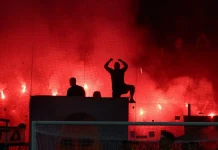 ΑΕΚ – Λεβαδειακός: Ακρωτηριάστηκε 23χρονος που άναψε φωτοβολίδα