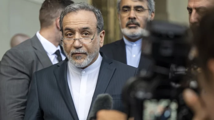 Αραγτσί: Το Ιράν θα χρησιμοποιήσει όλες τις δυνατότητες για να υπερασπιστεί τον λαό του