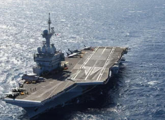 Η Ρωσία χαρακτήρισε παράλογους τους ισχυρισμούς ότι έστειλε drone στο γαλλικό αεροπλανοφόρο Charles de Gaulle