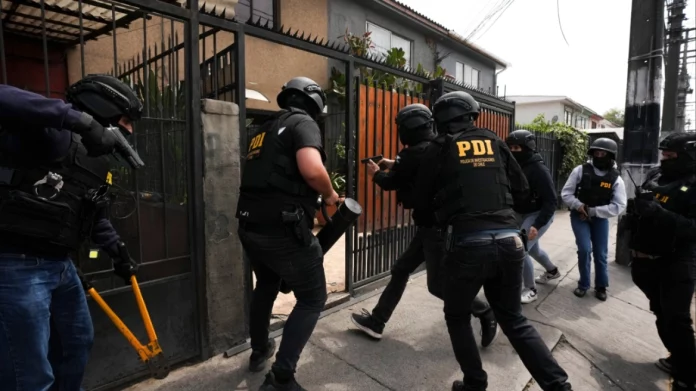 Στη Χιλή συνελήφθησαν 34 μέλη της περουβιανής συμμορίας «Τα Χταπόδια»