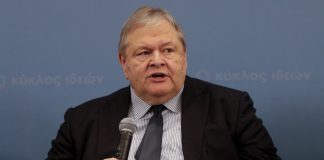 Ο Βενιζέλος επιμένει για διώξεις υπουργών από την επόμενη Βουλή