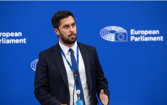 «Κιβωτός»: Παρέμβαση του ευρωβουλευτή Εμμανουήλ Φράγκου υπέρ του Πατέρα Αντώνιου