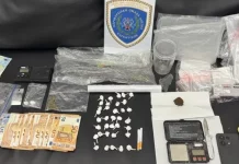 Συνελήφθη 23χρονος για διακίνηση ναρκωτικών, βρέθηκαν σε δύο διαμερίσματά του κοκαΐνη, κάνναβη και «φιξάκια»