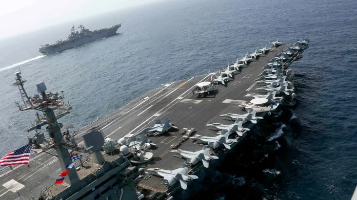 Οι ΗΠΑ κατέρριψαν ιρανικό drone που πλησίαζε το αεροπλανοφόρο Lincoln στην Αραβική Θάλασσα
