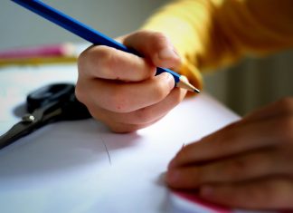 Πάτρα: Κακοποίηση 9χρονου σε ειδικό σχολείο – «Η σιωπή τελείωσε» λένε οι γονείς