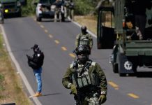 Politico: Η CIA οργάνωσε την δολοφονία του «Ελ Μέντσο» – Πώς έφτασε ο στρατός στο κρησφύγετο του ναρκοβαρόνου (σκληρές εικόνες/videos)