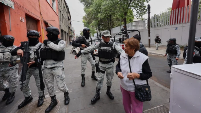 Η πρεσβεία των ΗΠΑ στο Μεξικό καλεί τους Αμερικανούς να παραμείνουν σε ασφαλή καταφύγια μετά την κλιμάκωση της βίας