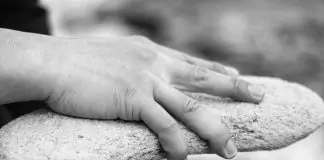 Πάτρα: Νεαρός δέχθηκε δύο απόπειρες ληστείας από 13χρονο Ρομά – Απειλήθηκε με κατσαβίδι και πέτρα