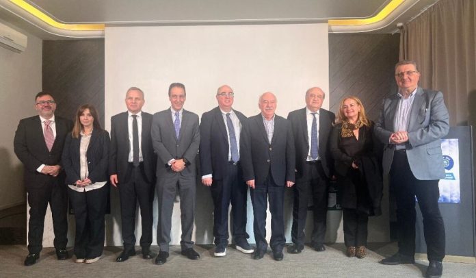 Γιατροί προς ΕΛΑΣ ! Αυτεπάγγελτη η σύλληψη όσων επιτίθενται σε γιατρούς και νοσηλευτές – Γιατί το αγνοείτε;