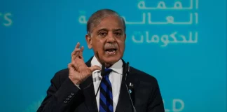 «Πλήρης δυνατότητα να συντρίψουμε κάθε επιτιθέμενο» δηλώνει ο πρόεδρος του Πακιστάν μετά τους βομβαρδισμούς στο Αφγανιστάν