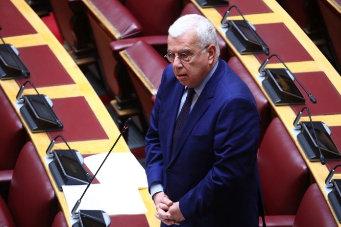 Ο μαρτυριάρης Σιμόπουλος κάρφωσε το σχέδιο Μαξίμου!