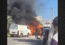 Άφησε το αμάξι του για να πάει στη λαϊκή στον Άλιμο και έπιασε φωτιά – (VIDEO)