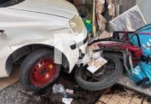 Κρήτη: Αυτοκίνητο έπεσε σε τζαμαρία μίνι μάρκετ στο κέντρο του Ηρακλείου