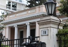 Η Ελλάδα εν μέσω πολέμου θα είναι με υπηρεσιακή κυβέρνηση, υπηρεσιακό πρωθυπουργό και υπουργούς Εξωτερικών και Άμυνας;