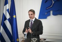 Πότε θα στηθούν οι κάλπες; Οι τρεις επιλογές Μητσοτάκη