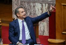 Υποκλοπές: Πώς καταρρέει το αφήγημα των «ιδιωτών» του Predator και η ολοφάνερη αμηχανία μιας ολόκληρης κυβέρνησης