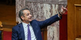 Υποκλοπές: Πώς καταρρέει το αφήγημα των «ιδιωτών» του Predator και η ολοφάνερη αμηχανία μιας ολόκληρης κυβέρνησης