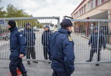 Μυτιλήνη: Αποκλεισμένο το λιμάνι από κτηνοτρόφους – Χωρίς οχήματα αναχώρησε το «ΝΗΣΟΣ ΣΑΜΟΣ»