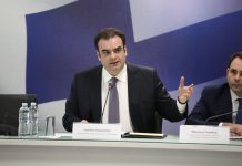 Επιδότηση 36 λεπτά στο λίτρο βενζίνης – Fuel Pass 27 ευρώ για ταξί και ΜΜΜ