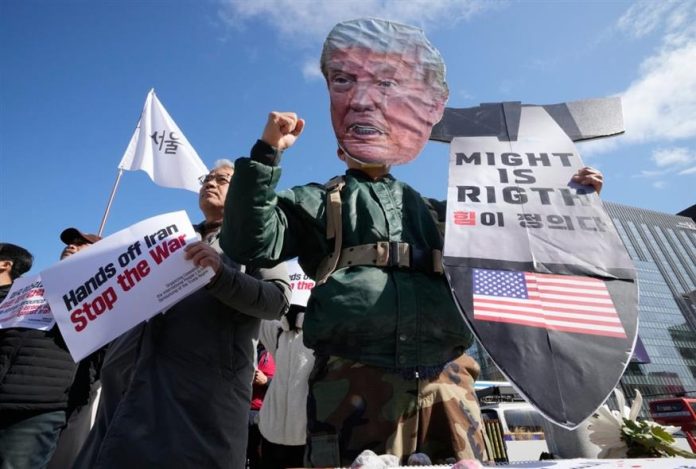 Η εξόντωση Χαμενεΐ και το τέλος των προσχημάτων: Πώς οι ΗΠΑ πέρασαν στην εποχή των «επίσημων δολοφονιών»