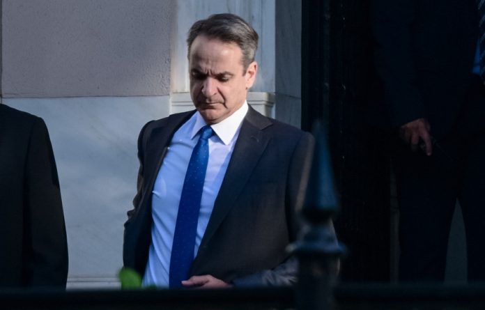 Σκληρή κριτική στην κυβέρνηση για τη στάση της στην επίθεση ΗΠΑ-Ισραήλ στο Ιράν