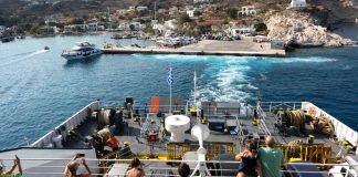 «Πονοκέφαλος» τα εισιτήρια της ακτοπλοΐας