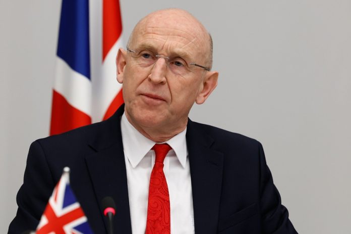 Λονδίνο: Δύο ιρανικοί πύραυλοι κατευθύνθηκαν προς την Κύπρο – Αναχαιτίστηκαν λέει ο Βρετανός Υπουργός Άμυνας