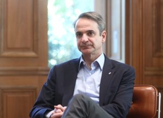 5+1 ανοιχτά μέτωπα ρίχνουν βαριά σκιά πάνω στην ομιλία Μητσοτάκη στη Βουλή για το Κράτος Δικαίου