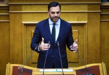 Μανώλης Χριστοδουλάκης: Μικρόκοσμος