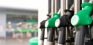 Πώς απέφυγε η κυβέρνηση το «πατατράκ» με τους πρατηριούχους