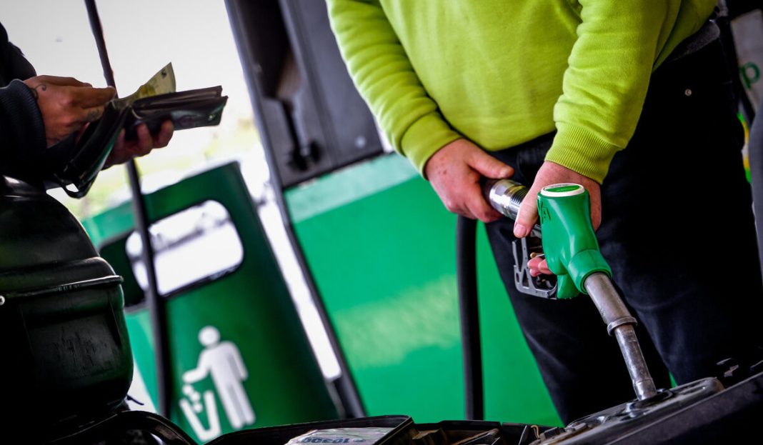 ΠΡΑΤΗΡΙΑ ΚΑΥΣΙΜΩΝ ΣΤΗΝ ΑΘΗΝΑ- ΤΙΜΗ ΑΜΟΛΥΒΔΗΣ ΚΑΙ DIESEL (ΤΑΤΙΑΝΑ ΜΠΟΛΑΡΗ/EUROKINISSI)