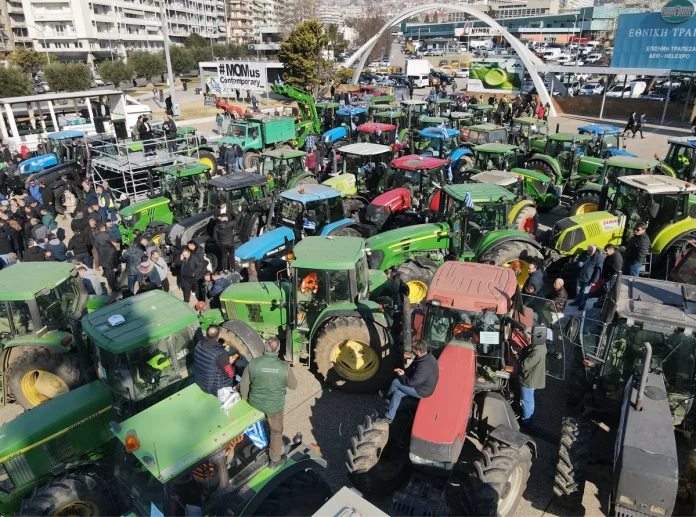 Θεσσαλονίκη: Διαμαρτυρία αγροτών με τα τρακτέρ τους σήμερα έξω από τη ΔΕΘ λόγω Agrotica