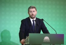 Αποφασισμένος ο Ανδρουλάκης να βγει από το συνέδριο με το ΠΑΣΟΚ ετοιμοπόλεμο