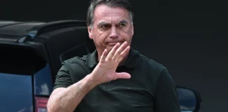 Στη ΜΕΘ και σε σοβαρή κατάσταση με βρογχοπνευμονία ο Μπολσονάρου