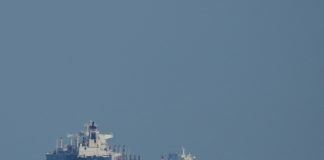 Reuters: Έλληνες εφοπλιστές αψηφούν νάρκες και πυραύλους στο «όνομα» του κέρδους