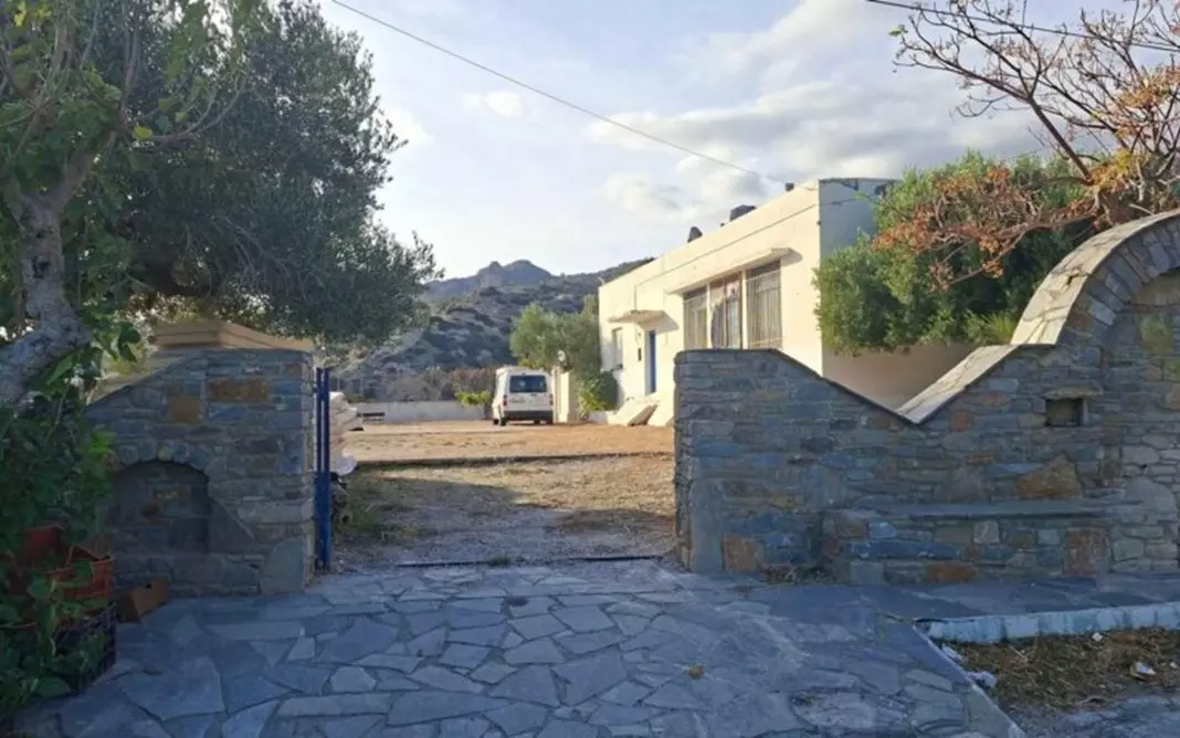domi_metanaston_ierapetra