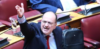 «Κοπιάρει» τη Ζωή ο Μακάριος