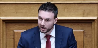 Την ενοχή του βουλευτή Κωνσταντίνου Φλώρου για το επεισόδιο με τον Βασίλη Γραμμένο στην Βουλή πρότεινε ο εισαγγελέας