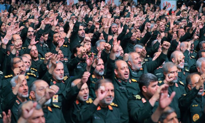 Τα πλοκάμια των Φρουρών της Επανάστασης στην Ελλάδα: Η τράπεζα, τα κοντέινερ και τα ακίνητα