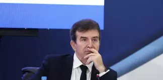 Η στοχοποίηση Χρυσοχοΐδη και η «αναβάθμιση» Θεοδωρικάκου