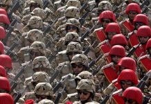 «Ετοιμάζουμε ιστορική κόλαση στους Αμερικανούς»: Πάνω από ένα εκατομμύριο Ιρανοί έτοιμοι για χερσαία μάχη με τις ΗΠΑ